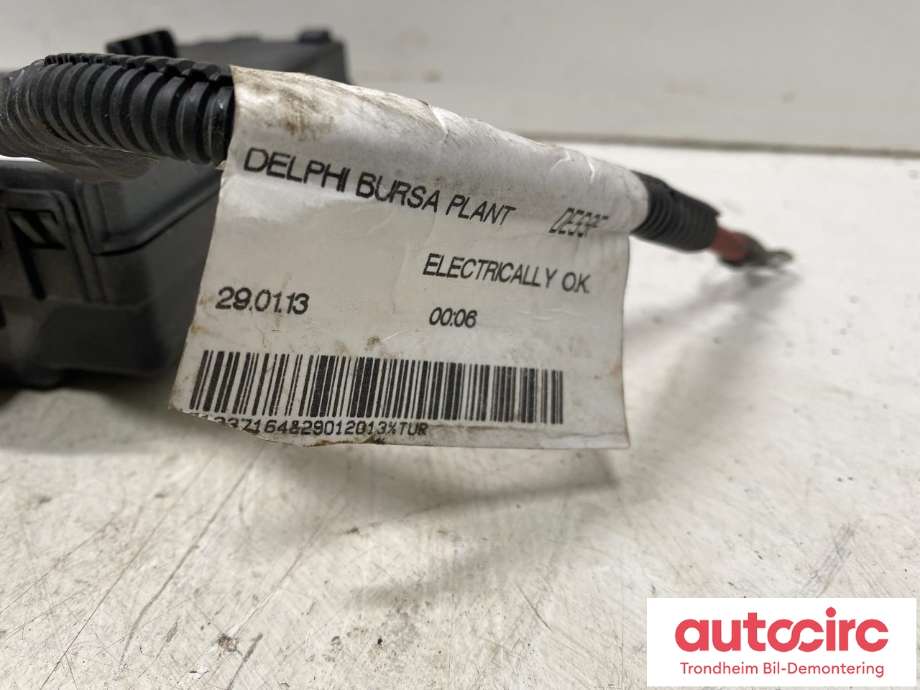 Sikringsboks motorrom til Volvo V70 2007-2013 (Type III, Fase 1)  (31337185|31337182 LHD|)