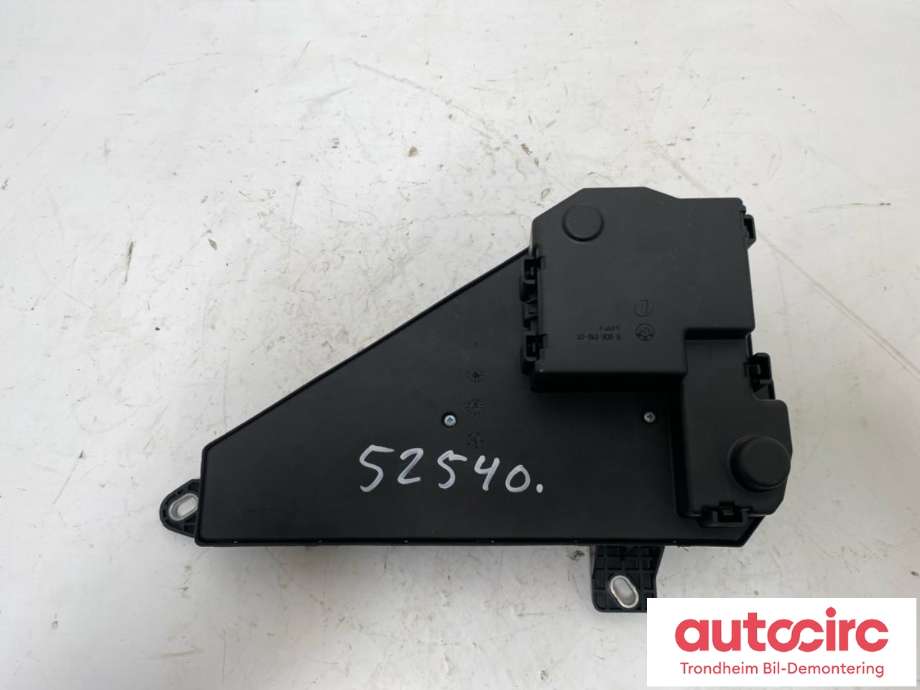 Sikringsboks bagasjerom til BMW 5-Serie 2003-2010 (E60/E61) (E60/E61) (...|6906618|61149138830|)