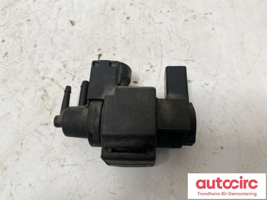 Vakuumventil til Audi A6 2005-2008 (Type III, Fase 1) (C6) (C6) (VCD|059906629A|)
