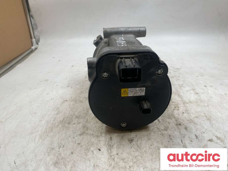 Aircondition kompressor hybrid til Toyota RAV4 2019-->> (Type V)  (DENSO|8837033050|)