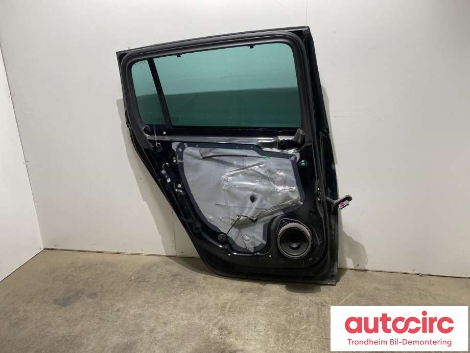 Dør venstre bak til Opel Zafira Tourer 2012-2018  (13355182|)