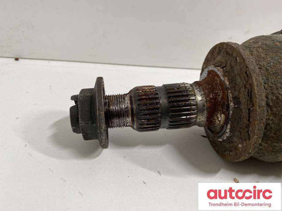 Drivaksel høyre foran, diesel/manuell til Opel Zafira Tourer 2012-2018 (13348259|95520489|1677187780)
