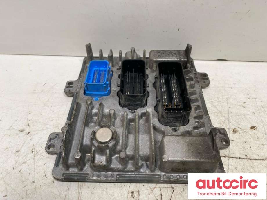 Styreenhet motor til Opel Zafira Tourer 2012-2018  (55591599|55487860|55484746)