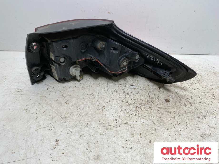 Baklykt venstre ytre til Opel Zafira Tourer 2012-2018  (GM|13292361|39033314|39009034| 39033314)