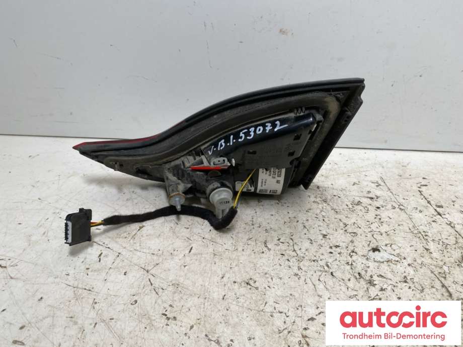Baklykt venstre indre til Opel Zafira Tourer 2012-2018  (GM|13292358|39028599|)
