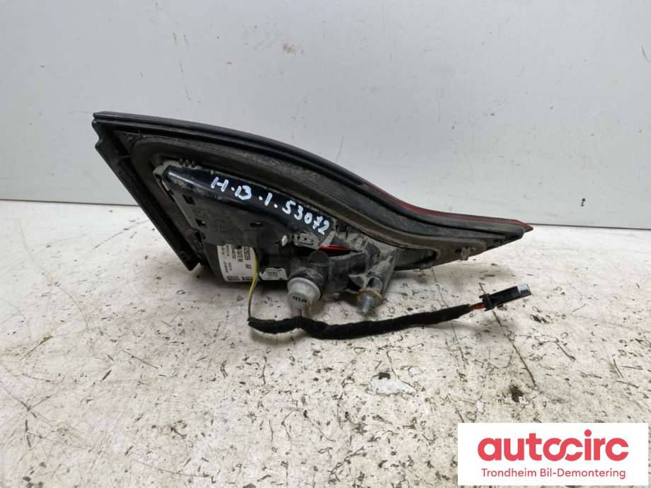 Baklykt høyre indre til Opel Zafira Tourer 2012-2018  (GM|13292359|39028600|)
