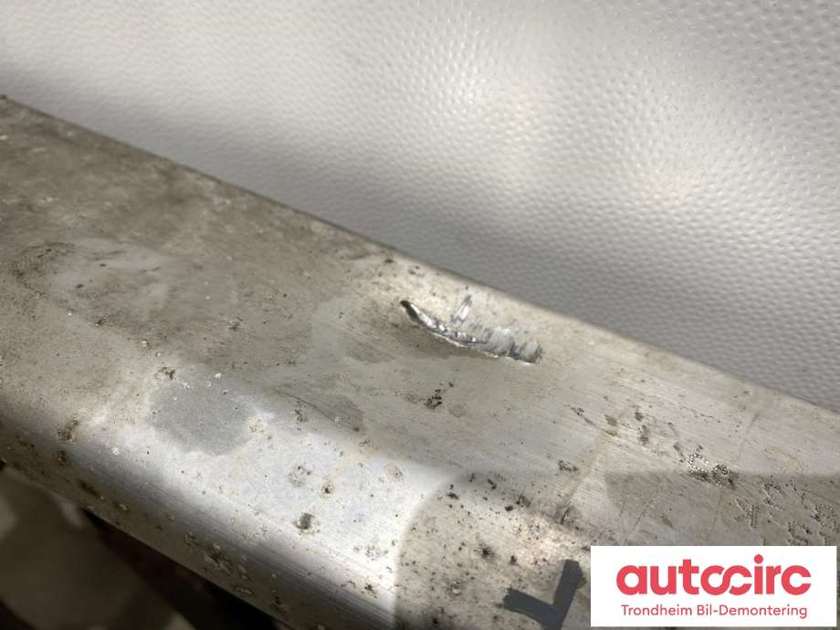 Travers foran hoved til Audi Q5 2008-2012 (Type I, Fase 1)  (...|8R0 399 315 K|)