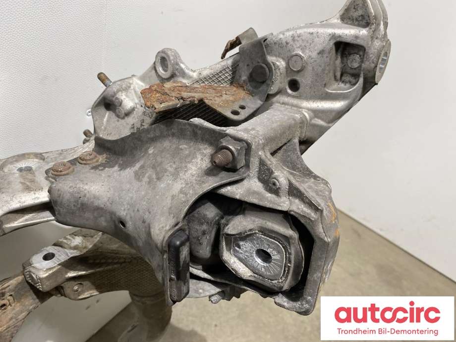 Travers foran hoved til Audi Q5 2008-2012 (Type I, Fase 1)  (...|8R0 399 315 K|)