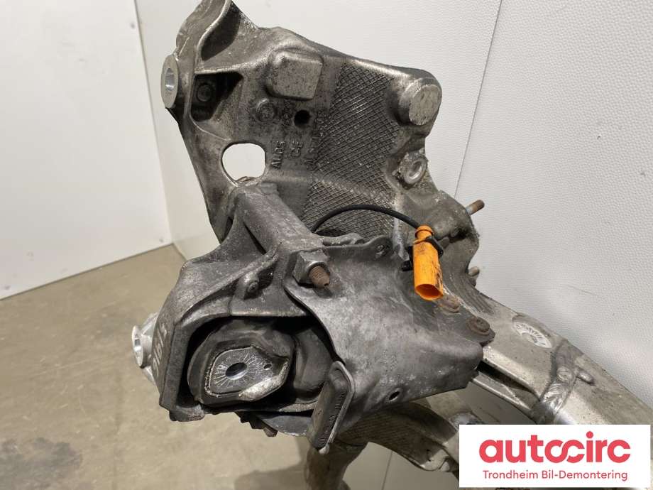 Travers foran hoved til Audi Q5 2008-2012 (Type I, Fase 1)  (...|8R0 399 315 K|)