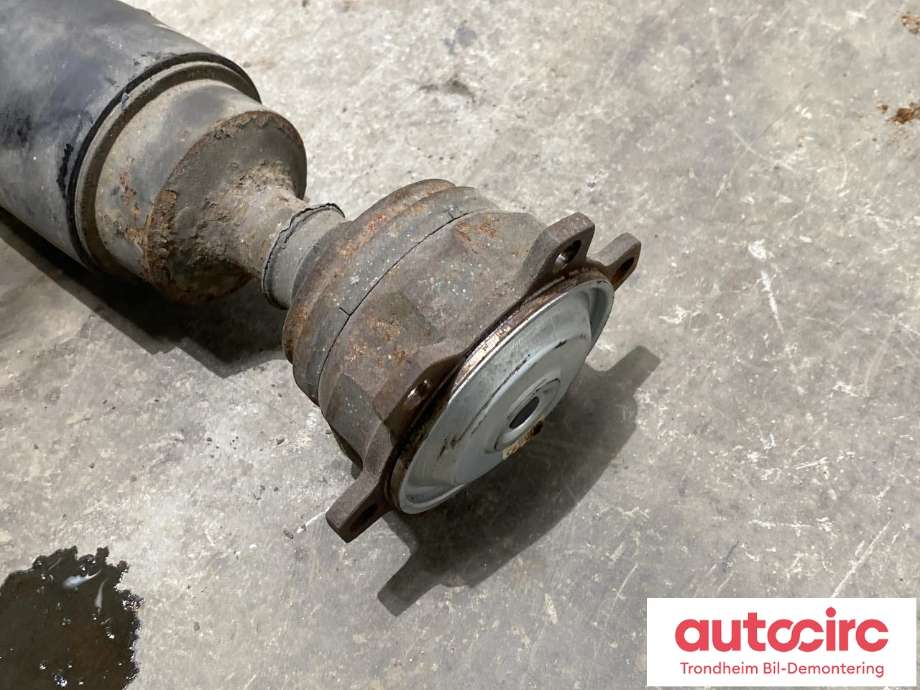 Mellomaksel til Mitsubishi Pajero 2000-2006 (Type III)  (..|MR581616|)