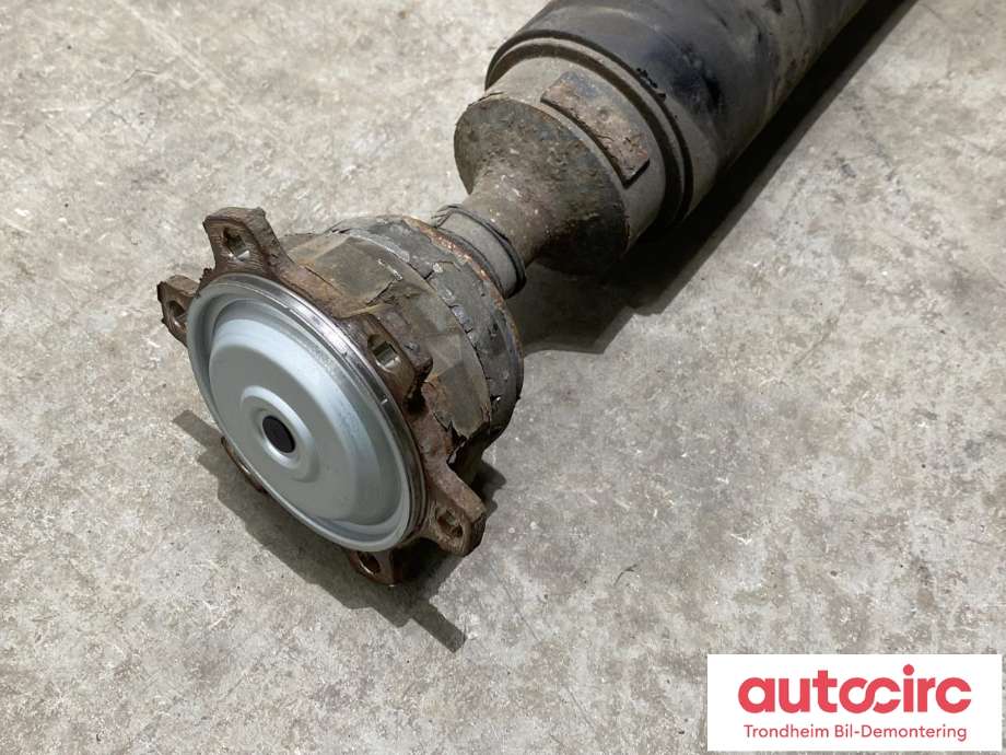 Mellomaksel til Mitsubishi Pajero 2000-2006 (Type III)  (..|MR581616|)