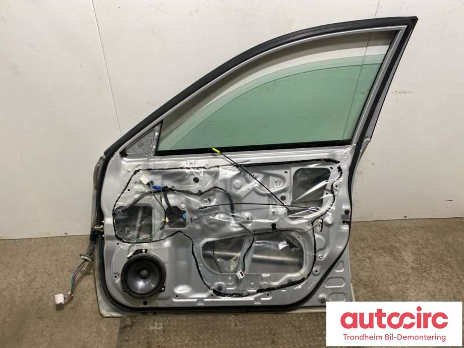 Dør høyre foran til Subaru Impreza 2008-2012 (Type III)  (....|60009FG0339P|60009FG0329P|60009FG0309P)