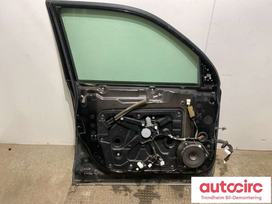 Dør venstre foran til Nissan X-Trail 2007-2014 (T31) (T31) (LES INFO.|H0101JG4MM|)