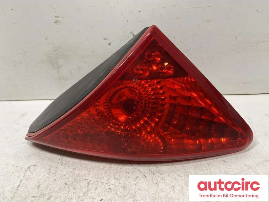 Baklykt høyre indre til Peugeot 3008 2009-2016 (Type I)  (PEUGEOT|6351 HE|)