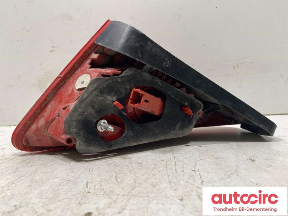 Baklykt høyre indre til Peugeot 3008 2009-2016 (Type I)  (PEUGEOT|6351 HE|)