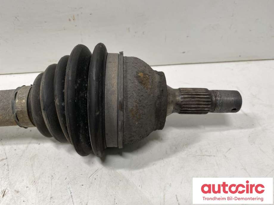 Drivaksel venstre foran, diesel/automat til Peugeot 3008 2009-2016 (Type I)  (PEUGEOT|3272 PZ|3272 QA|)