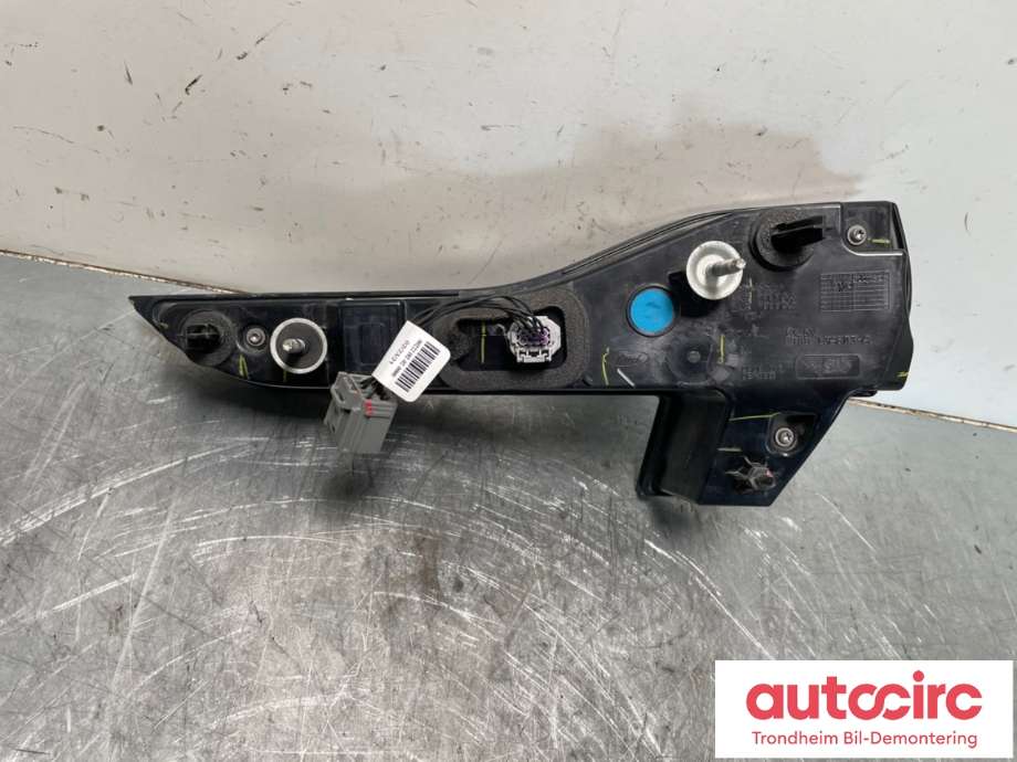 Baklykt venstre indre til Ford Mustang Mach-e 2020-->>  (LJ8B-13A603-AD|2536996|)