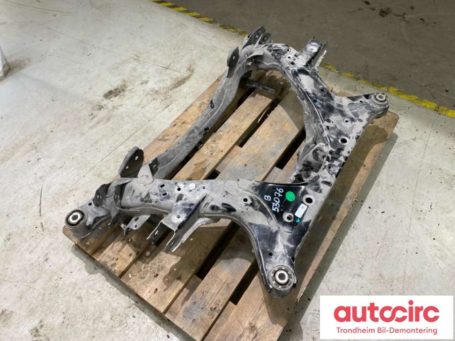 Travers bak til Tesla Model 3 2024-->> (Fase 2) (1344580-00-B|1344580-10-A|)