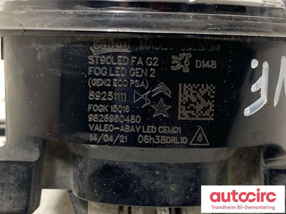 Tåkelykt venstre foran til Citroën ë-C4 2020-->>  (VALEO|9826960480|98 269 604 80|)