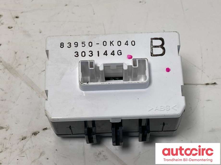 Airbag passasjer til Toyota Hilux 2020-->>  (..|83950-0K040|839500K040|)