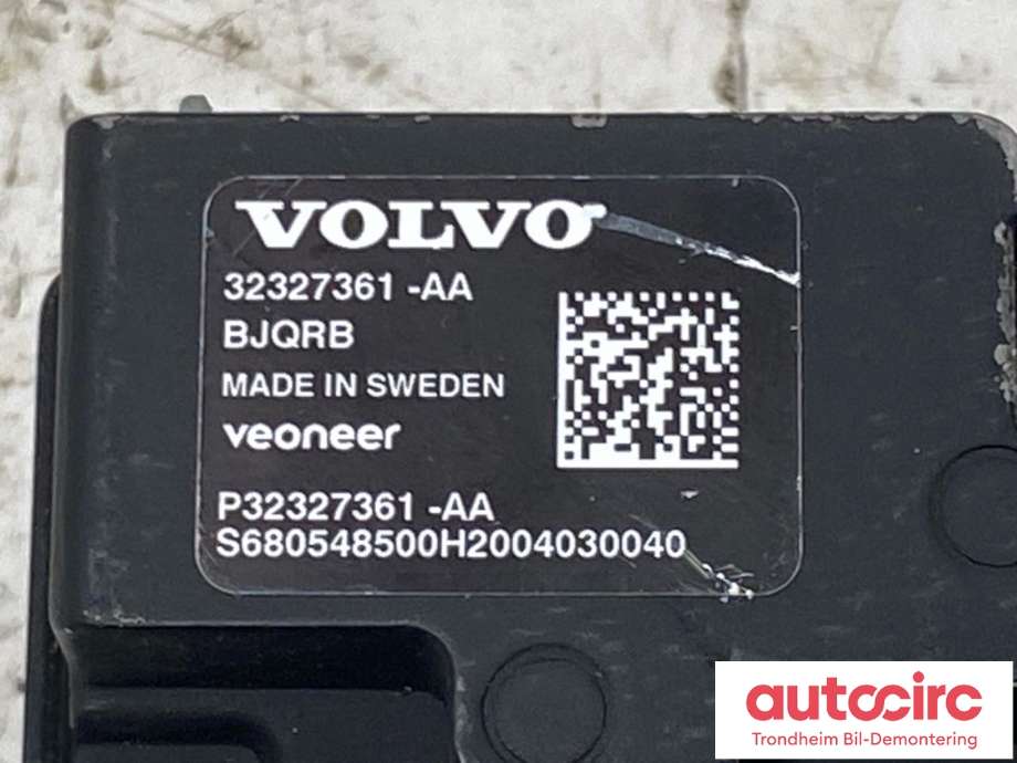 Parkeringskamera foran til Polestar 2 2020-->>  (VEONEER|32410198|32327361|)