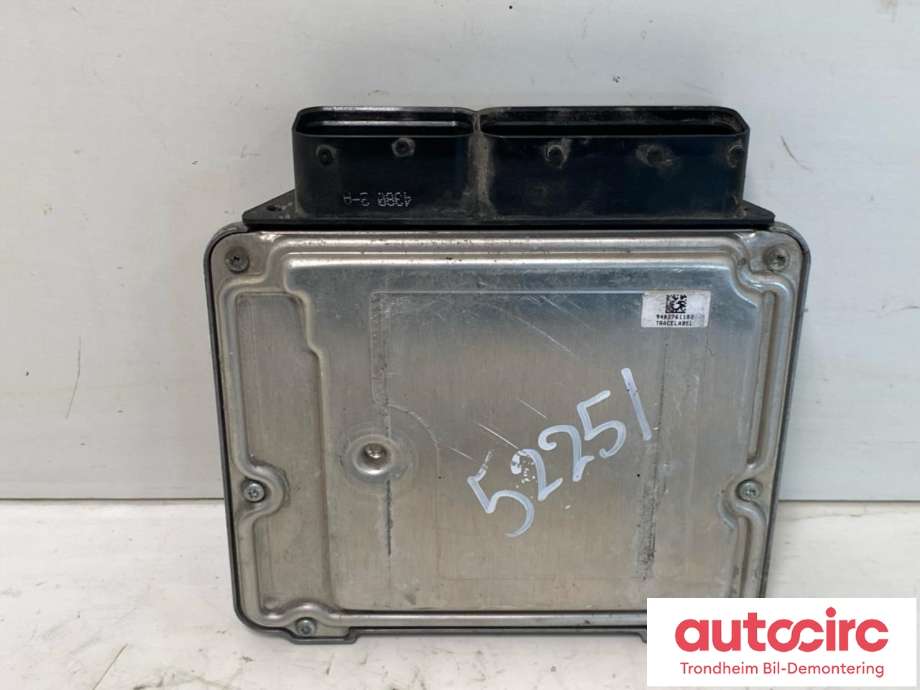 Styreenhet motor til Opel Insignia A 2009-2014  (BOSCH|55575349|55577619|)