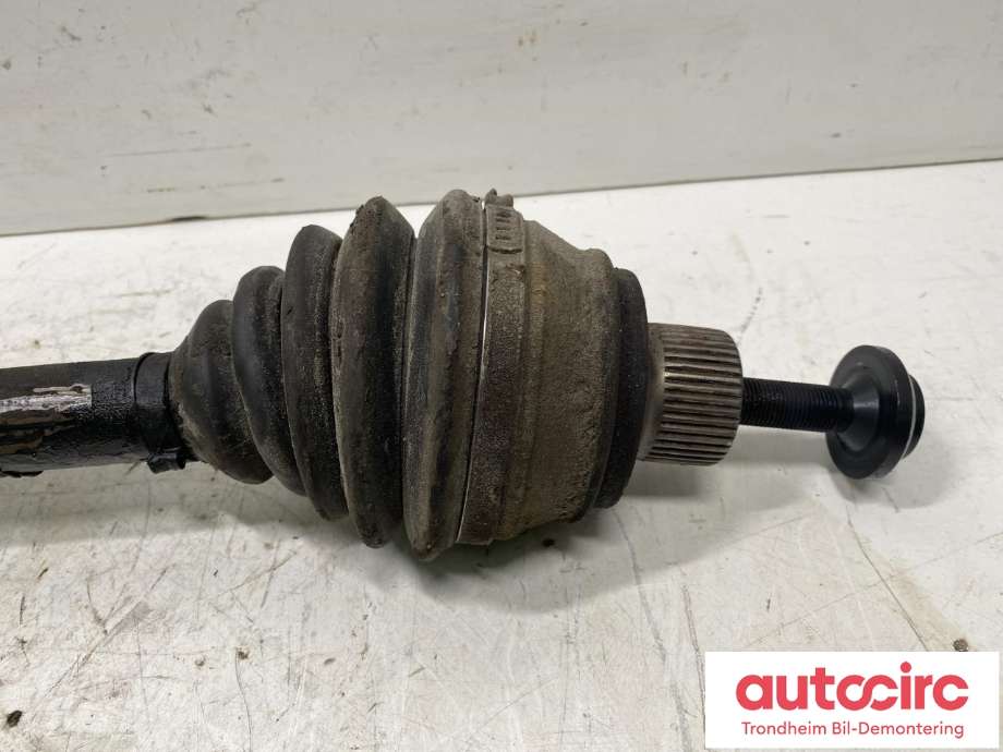 Drivaksel venstre foran, diesel/manuell til Audi A5 2007-2016 (Type I)  (...|8K0 407 271 Q|8K0 407 451 DX|)