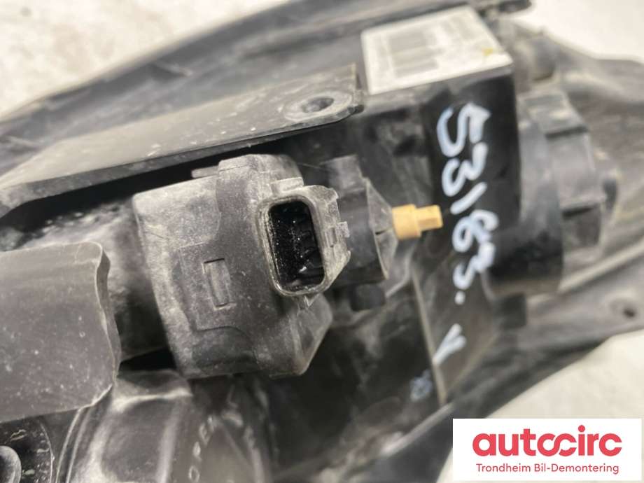 Frontlykt venstre halogen til Kia Cee