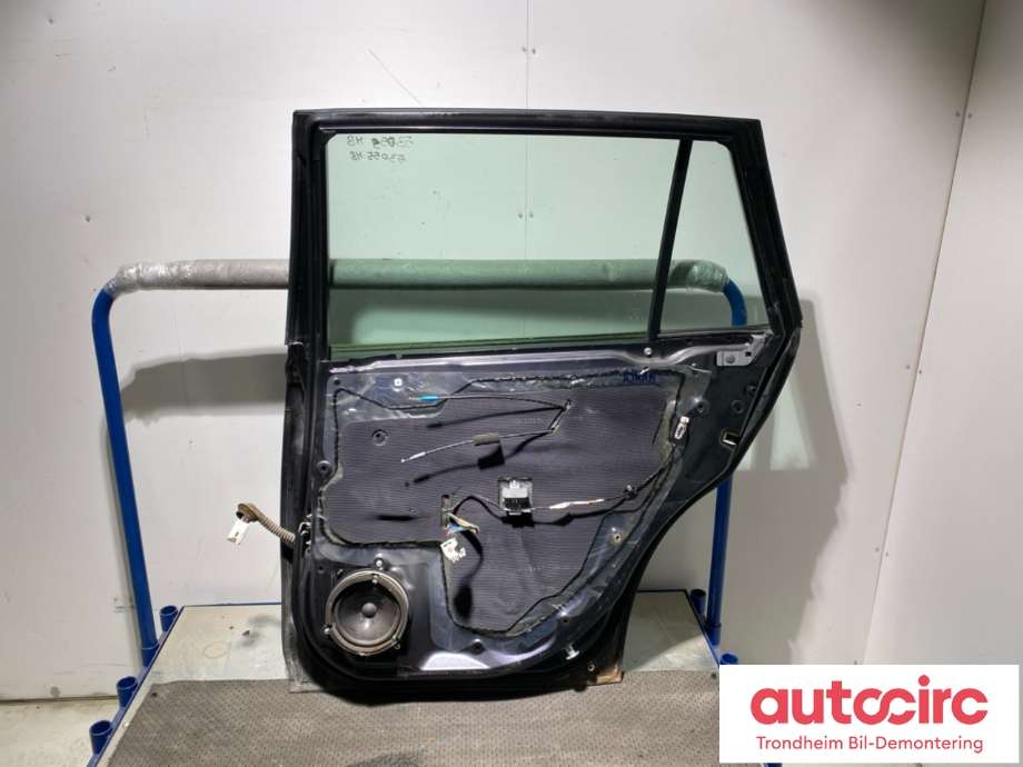 Dør høyre bak til Subaru Outback 2009-2014 (Type IV)  (60409AJ1009P|)