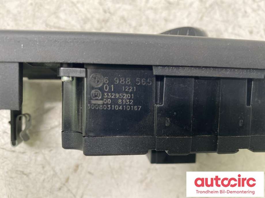 Bryter lys til BMW 5-Serie 2003-2010 (E60/E61) (E60/E61) (...|61 31 9 134 726|)