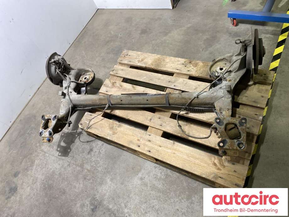 Bakstilling til Peugeot Partner, 2015-2019 (Type II, Fase 2)  (5148T7)