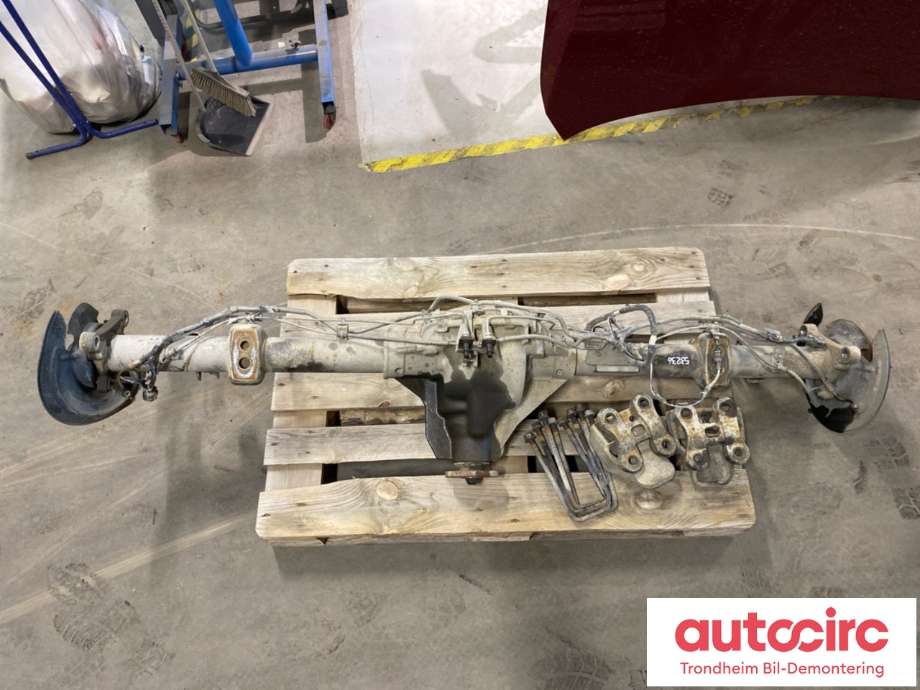 Bakaksel til Ford F-150 Raptor, 2017-2020 (P552) (P552) (KL3Z4010A)