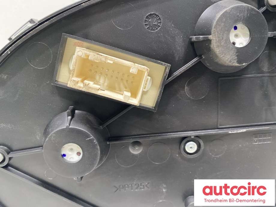 Instrumentpanel til Peugeot Partner 2015-2019 (Type II, Fase 2)  (MAGNETI MARELLI|98 016 400 80|B9U 6 61A 01A|)