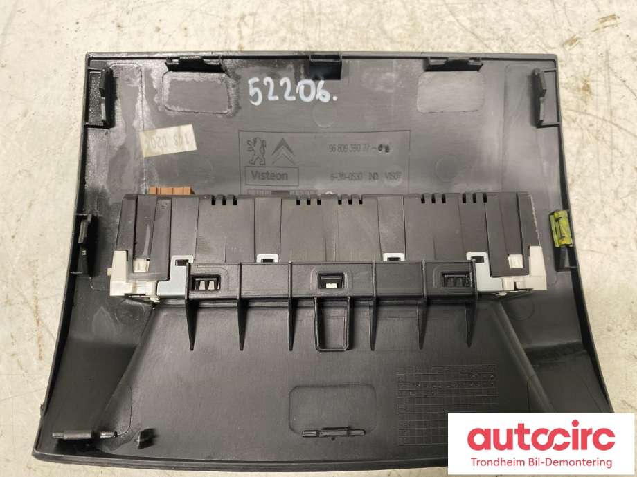 Multimedia display (MCU - Media Controller Unit) til Peugeot Partner 2015-2019 (Type II, Fase 2)  (JOHNSON CONTROLS|9803399680|9680939077|)