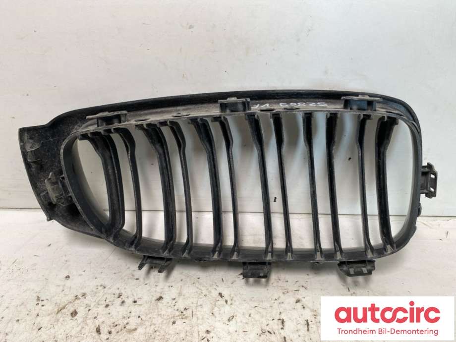 Grill venstre til BMW 3-Serie 2012-2018 (F30/F31/F34) (F30/F31/F34) (..|51712410147|)