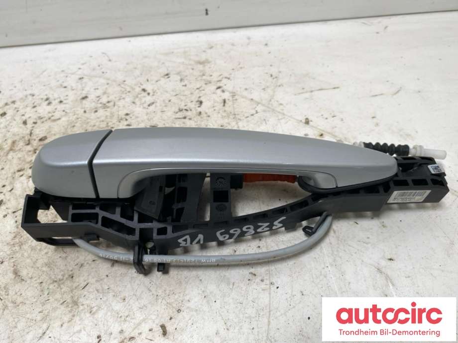 Dørhåndtak utv venstre bak til BMW 3-Serie 2012-2018 (F30/F31/F34) (F30/F31/F34) (..|51217380545|51 21 7 380 545|)