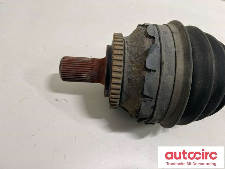 Drivaksel høyre foran, diesel/automat til Volvo V70 2000-2004 (Type II, Fase 1)  (8252046|)