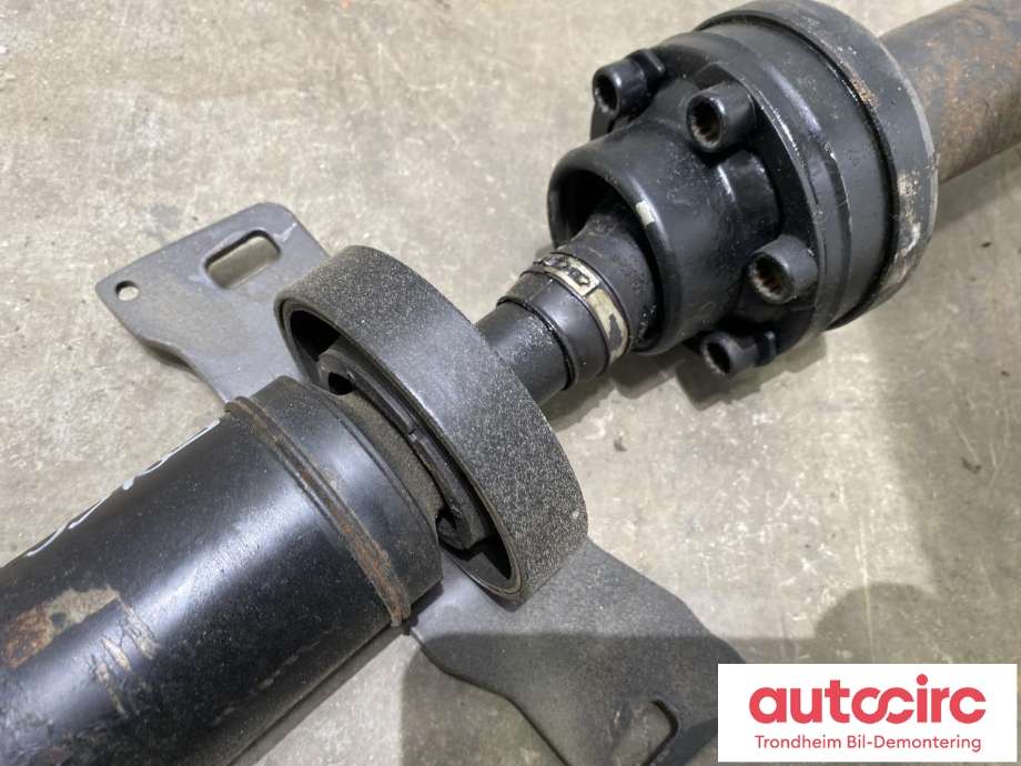 Mellomaksel til VW Caddy 2010-2015 (Type III, Fase 2) (..|2K3 521 101 D|)