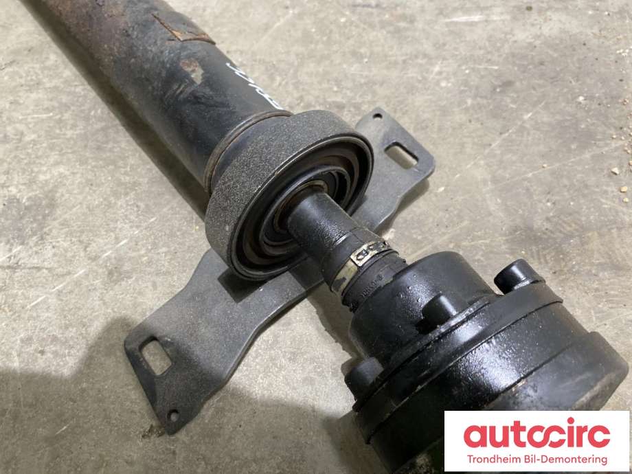 Mellomaksel til VW Caddy 2010-2015 (Type III, Fase 2) (..|2K3 521 101 D|)