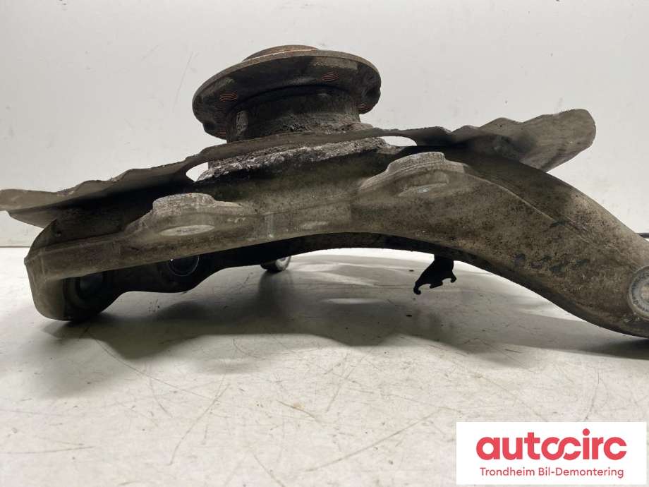 Hjulspindel venstre foran til BMW X5 2013-2018 (F15) (F15) (...|31 21 6 869 869|)