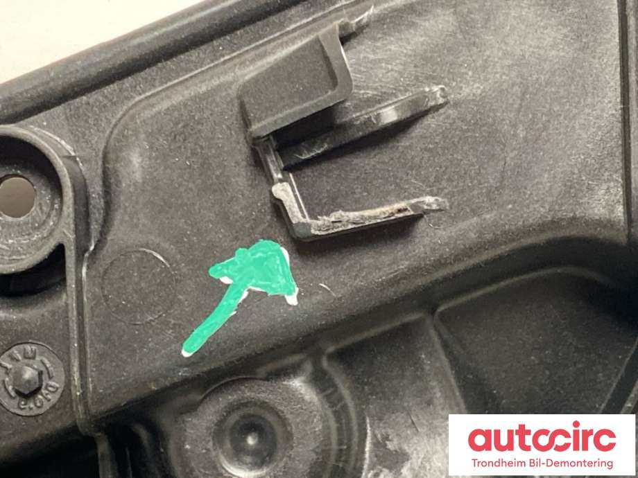 Ruteheis høyre bak til Volvo XC40 2018-2024  (BROSE|30747106|4350753|31346697)