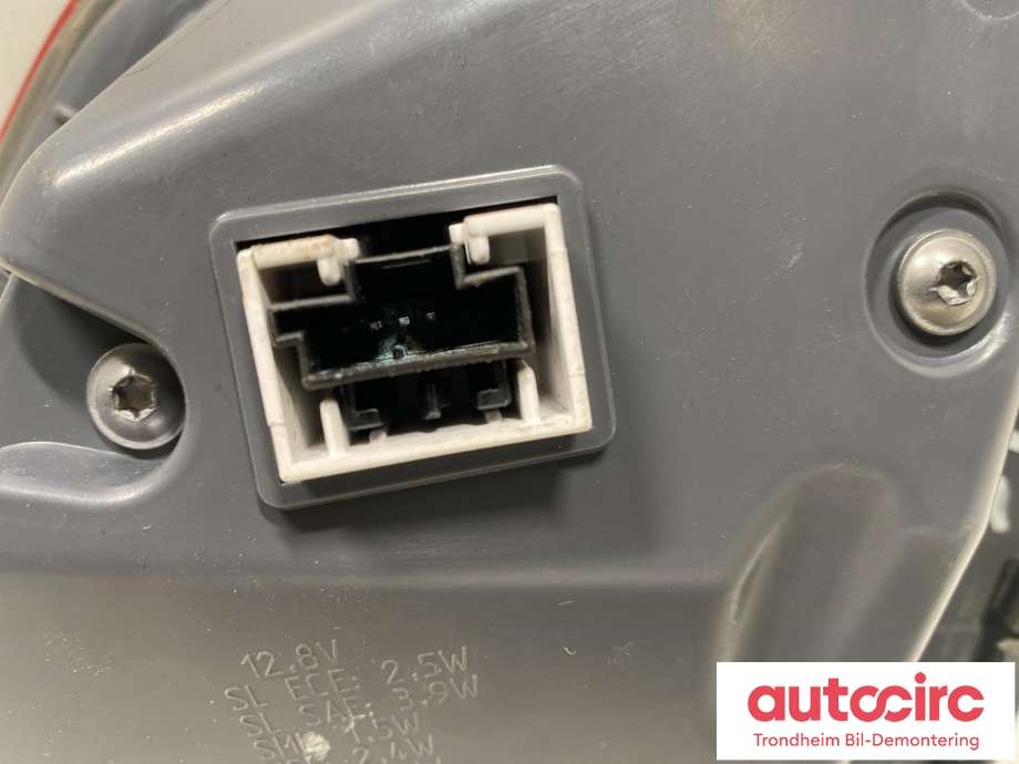 Baklykt venstre indre til Mercedes B-Klasse, electric drive 2014-2018 (W242) (W242) (...|A 246 906 91 00|)
