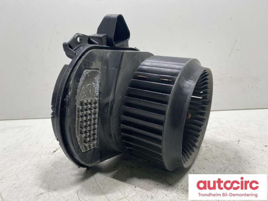 Varmeapparat motor til Mercedes B-Klasse, electric drive 2014-2018 (W242) (W242) (DENSO|A 246 906 16 01|)