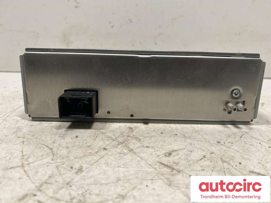 Bilstereo diverse til Mercedes B-Klasse, electric drive 2014-2018 (W242) (W242) (FUBA|A 222 900 92 11|)