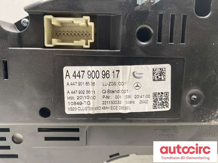 Instrumentpanel til Mercedes Vito 2014-->> (W447) (W447) (VISTEON|A 447 900 68 08|A 447 900 19 11|A 447 900 96 17)