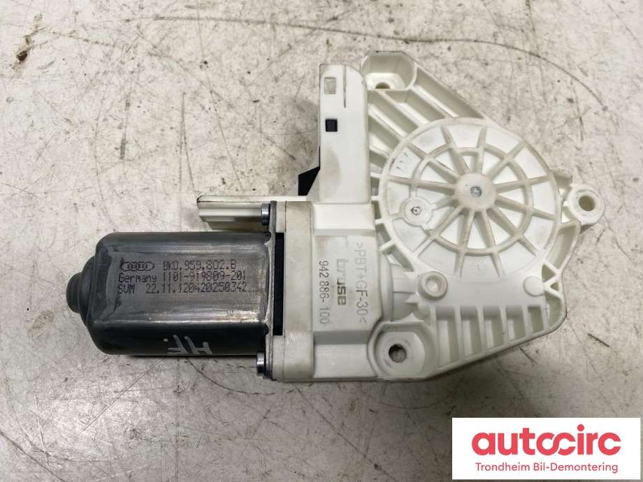 Ruteheis høyre foran til Audi A6, 2011-2014 (Type IV, Fase 1) (C7) (C7) (BROSE|8K0 959 802 B)