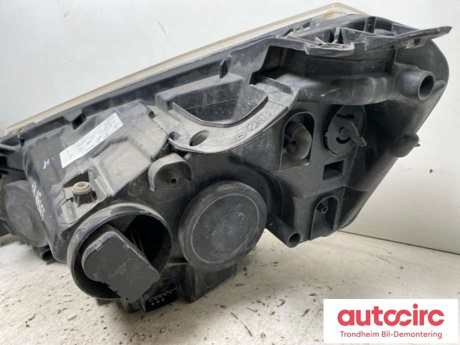 Frontlykt høyre halogen til Citroën Jumpy 2007-2016 (Type II)  (TYC|6206L0|)