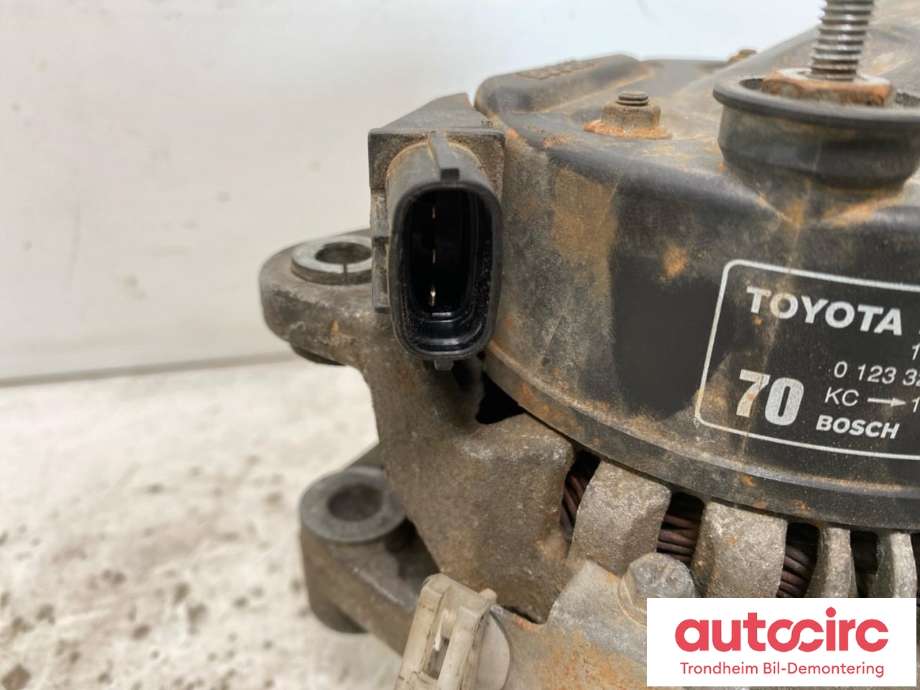 Dynamo til Toyota Avensis 1997-2000 (Type I, Fase 1)  (BOSCH|27060-02100|2706002100)