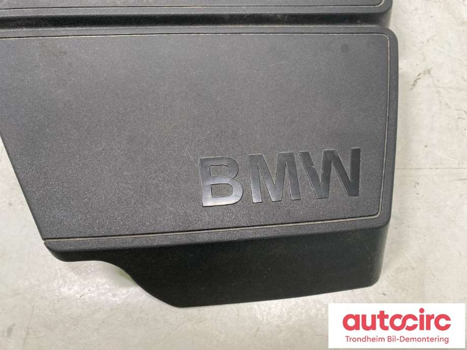 Motordeksel over motor til BMW 1-Serie 2011-2015 (Fase 1) (F20/F21) (F20/F21) (...|11 65 7 608 117|)