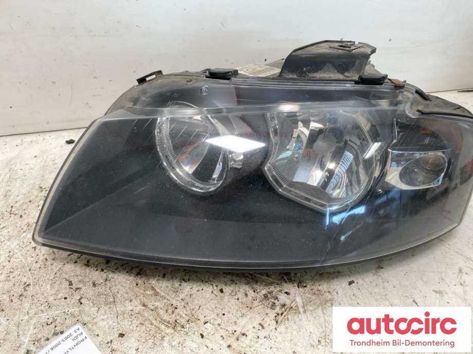 Frontlykt venstre halogen til Audi A3 2003-2008 (Type II, Fase 1) (AL|8P0941003K|0301206201|)
